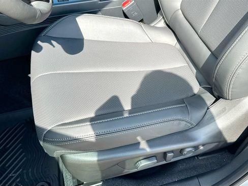 New 2026 Subaru Outback Limited AWD/4WD image 24