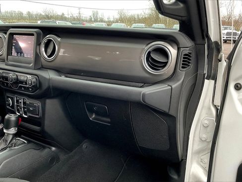 Certified 2021 Jeep Wrangler Unlimited Sahara image 12