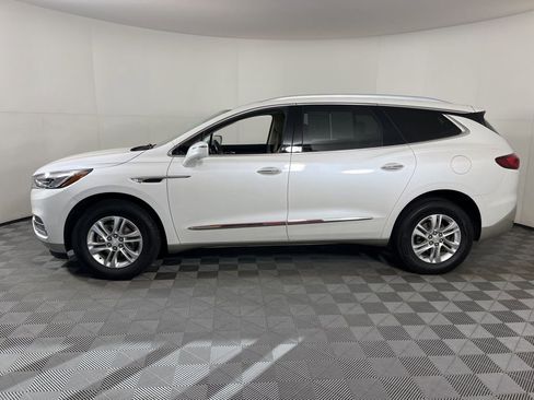 Used 2018 Buick Enclave Premium image 2