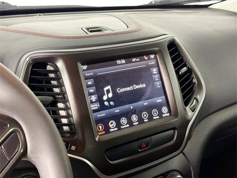 Used 2022 Jeep Cherokee Trailhawk w/ Trailer Tow Group image 14