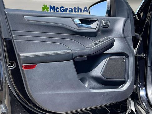 Used 2022 Ford Escape Titanium AWD/4WD image 19