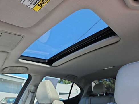 Used 2015 Acura TLX w/ Technology Package FWD image 35