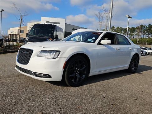 Used 2021 Chrysler 300 S image 4