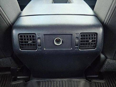 Used 2019 Toyota Tundra SR5 w/ SR5 Upgrade Package image 18