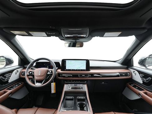 New 2026 Lincoln Aviator Reserve AWD/4WD image 22