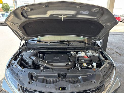 Used 2025 Chevrolet Blazer LT FWD image 33