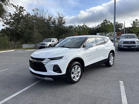 Used 2019 Chevrolet Blazer LT image 2