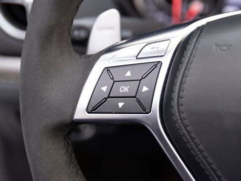 Used 2015 Mercedes-Benz SL 63 AMG w/ Driver Assistance Package image 88