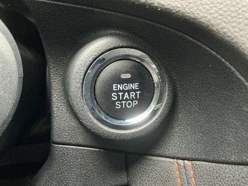 Used 2019 Subaru Crosstrek 2.0i Limited w/ Moonroof Package w/Navigation AWD/4WD image 29