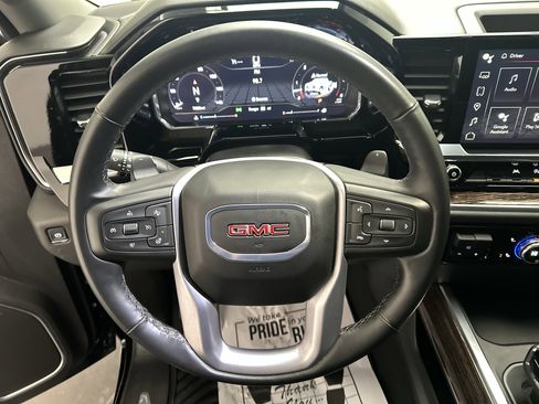 Used 2025 GMC Sierra 1500 Elevation image 27
