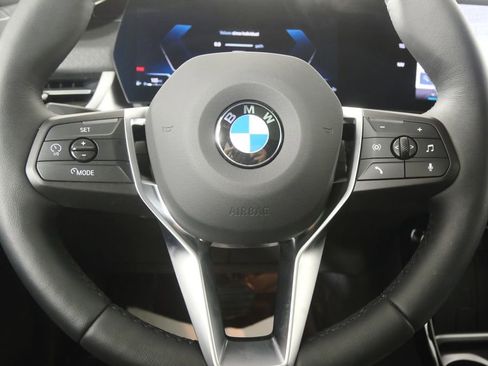 Certified 2025 BMW X2 xDrive28i w/ Technology Package image 18