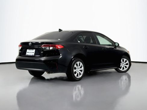 Used 2025 Toyota Corolla LE FWD image 12