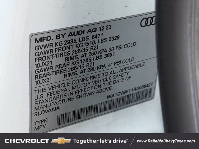 Used 2024 Audi Q8 Prestige w/ Prestige Package AWD/4WD image 37