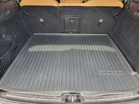 Certified 2023 Volvo XC60 B5 Ultimate w/ Protection Package Premier AWD/4WD image 26