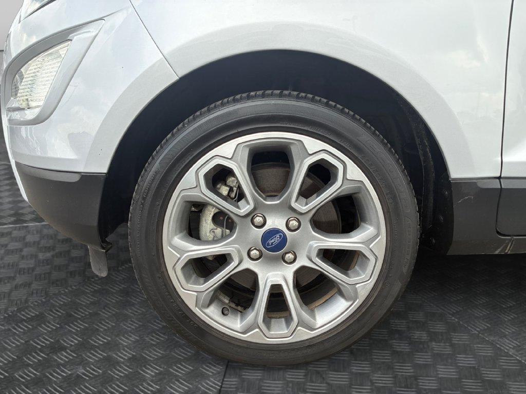 Used 2020 Ford EcoSport Titanium FWD image 22