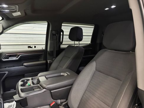Used 2022 Chevrolet Silverado 1500 RST w/ Z71 Off-Road Package AWD/4WD image 11