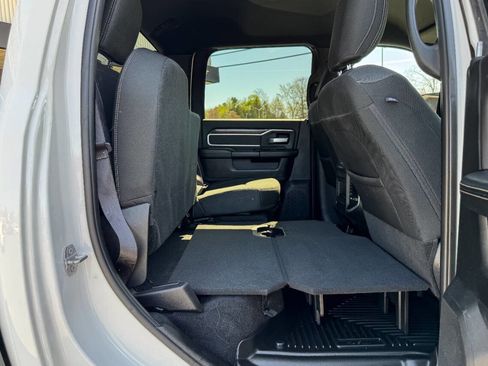 Used 2020 RAM 2500 Big Horn w/ Level 1 Equipment Group AWD/4WD image 20