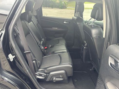 Used 2015 Dodge Journey Crossroad w/ Flexible Seating Group FWD image 10