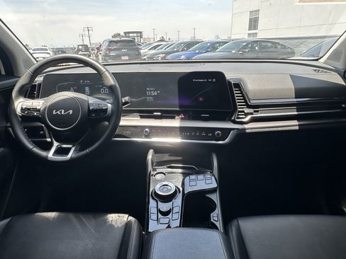 Certified 2025 Kia Sportage EX w/ EX Premium Package AWD/4WD image 21