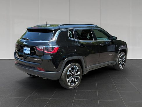 Used 2024 Jeep Compass Limited w/ Sun and Sound Group AWD/4WD image 5
