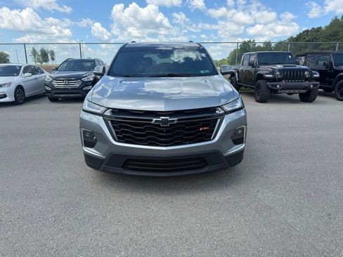 Used 2023 Chevrolet Traverse RS AWD/4WD image 2