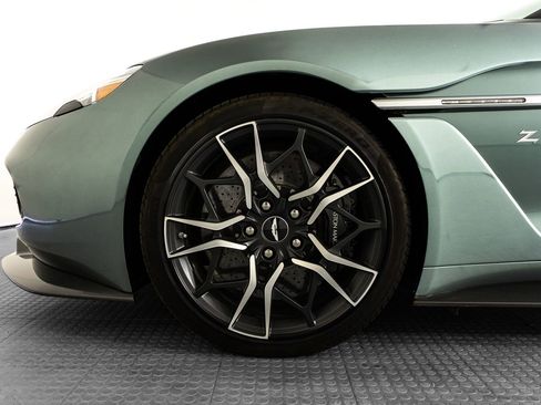 Used 2019 Aston Martin Vanquish Zagato image 14