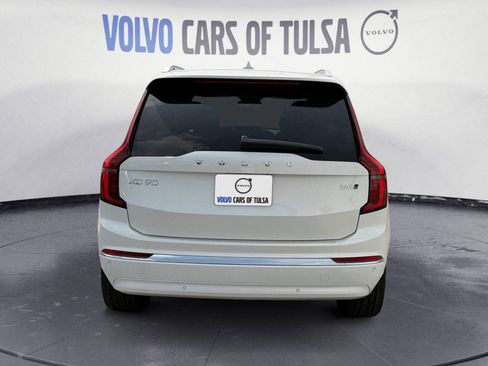 New 2026 Volvo XC90 B6 Plus w/ Protection Package Premier AWD/4WD image 4