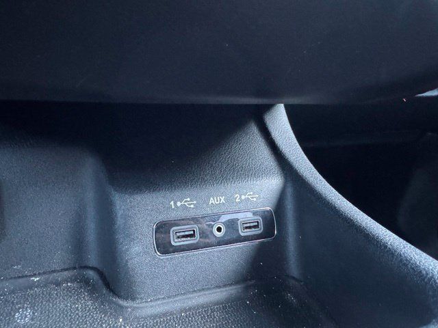 Used 2018 Dodge Durango R/T w/ Technology Group AWD/4WD image 29