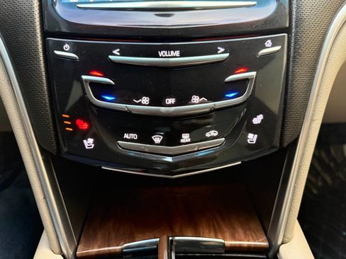 Used 2018 Cadillac XTS Luxury image 39