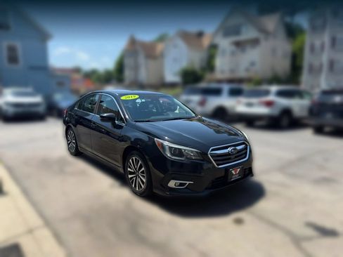 Used 2019 Subaru Legacy 2.5i Premium AWD/4WD image 2