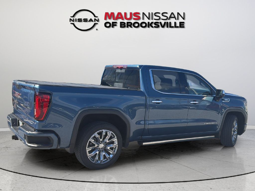 Used 2025 GMC Sierra 1500 Denali w/ Denali Reserve Package AWD/4WD image 12