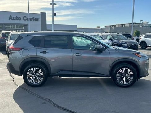 Used 2023 Nissan Rogue SV AWD/4WD image 12