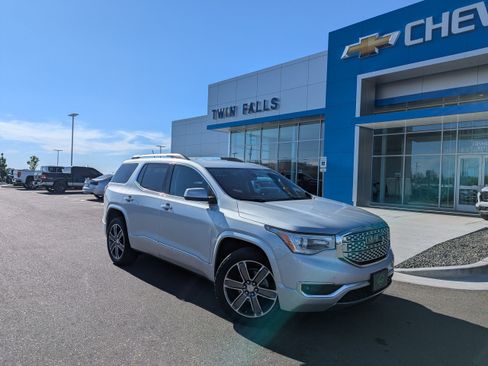 Certified 2019 GMC Acadia Denali AWD/4WD image 1