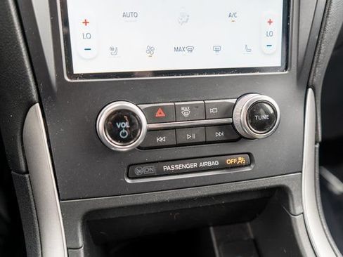 Used 2022 Ford Edge ST-Line w/ Cold Weather Package AWD/4WD image 27