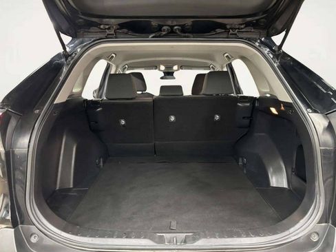 Used 2021 Toyota RAV4 XLE FWD image 6