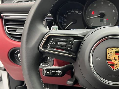 Used 2024 Porsche Macan S image 13