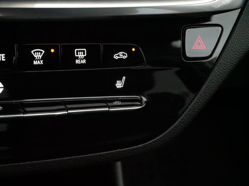 Used 2024 Buick Envista Avenir image 30