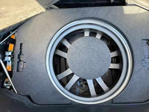 Used 2014 Nissan 370Z Coupe w/ Sport Package image 16