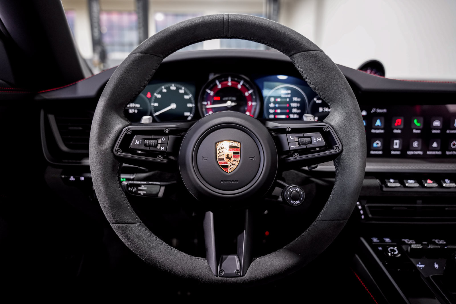 Used 2024 Porsche 911 Targa 4 GTS AWD/4WD image 11