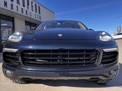 Used 2017 Porsche Cayenne S image 7