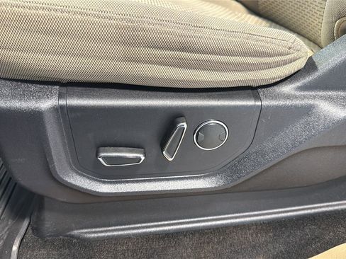 Used 2015 Ford F150 XLT w/ Equipment Group 302A Luxury image 23