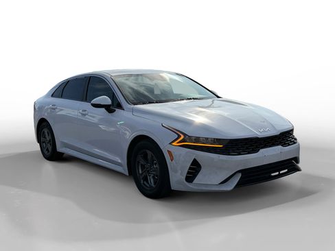 Used 2022 Kia K5 LXS image 7