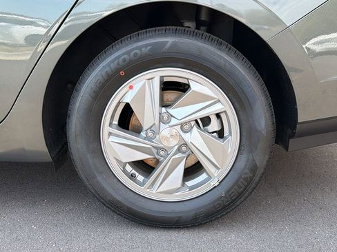 New 2026 Hyundai Elantra SE image 19