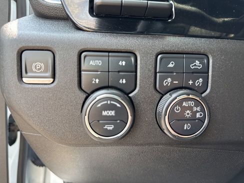 Used 2024 Chevrolet Silverado 2500 High Country w/ High Country Premium Package AWD/4WD image 53