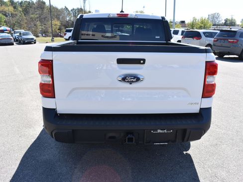 Used 2022 Ford Maverick Lariat w/ Lariat Luxury Package image 8