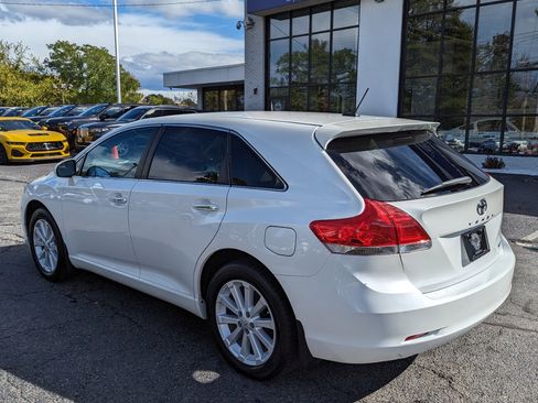 Used 2012 Toyota Venza XLE image 10