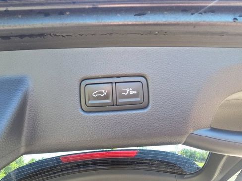 Used 2024 Kia Carnival SX FWD image 14