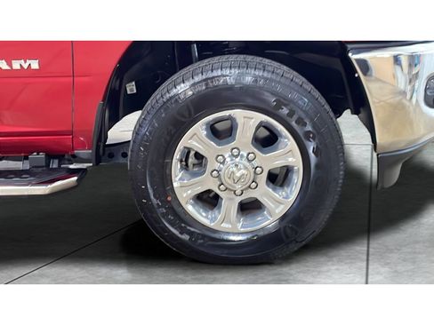 Used 2026 RAM 2500 Big Horn AWD/4WD image 18