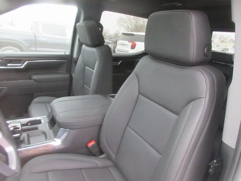 New 2026 GMC Sierra 1500 SLT w/ SLT Premium Plus Package AWD/4WD image 14