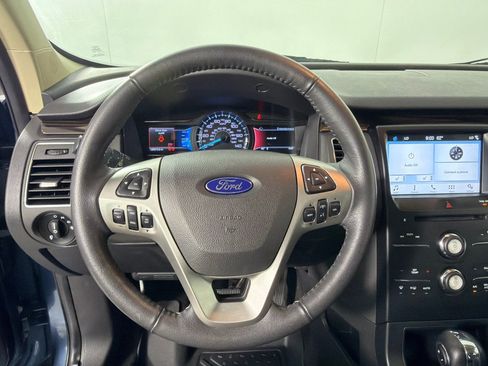 Used 2019 Ford Flex SEL FWD image 14